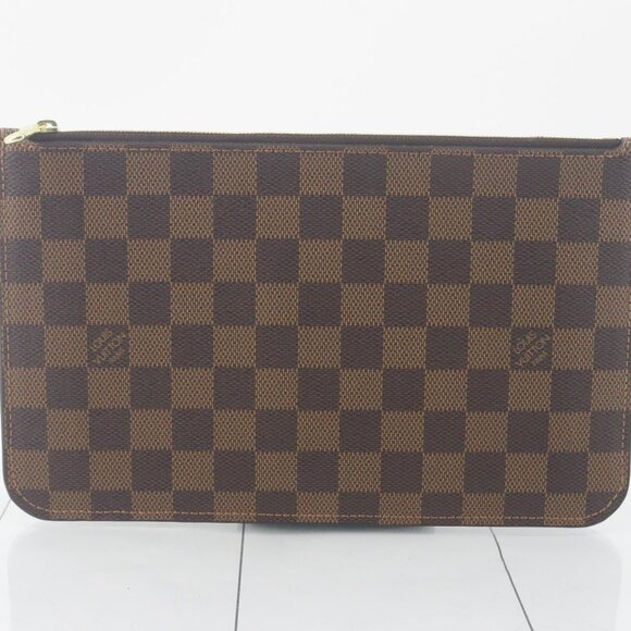 Louis Vuitton Handbags - LOUIS VUITTON Neverfull Removable zipped pouch / wristlet
